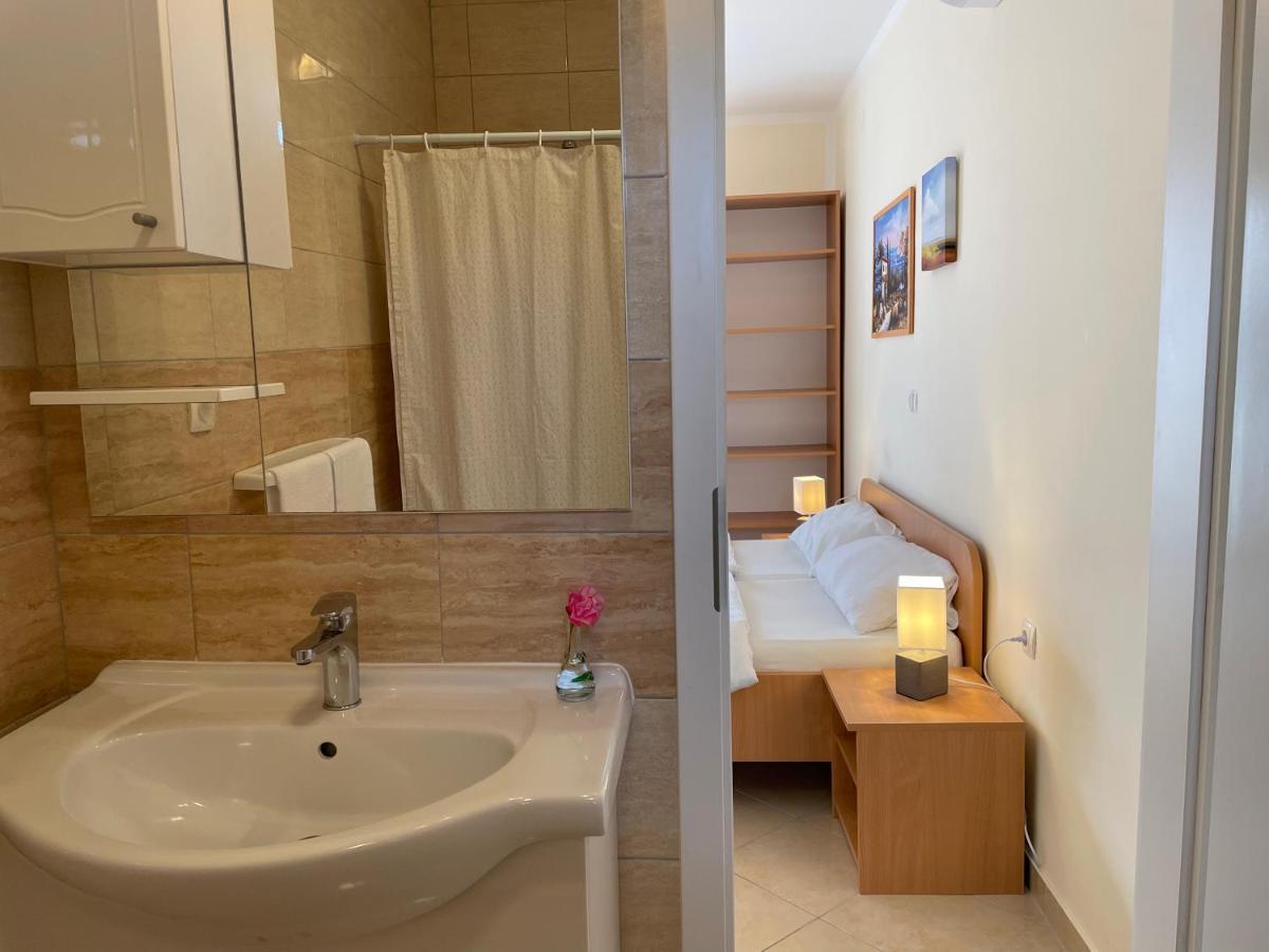Novalja Apartments By Nena מראה חיצוני תמונה