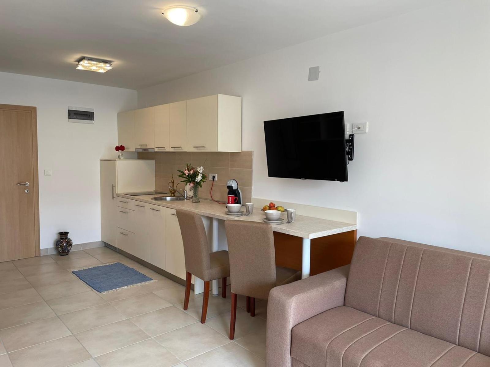 Novalja Apartments By Nena מראה חיצוני תמונה