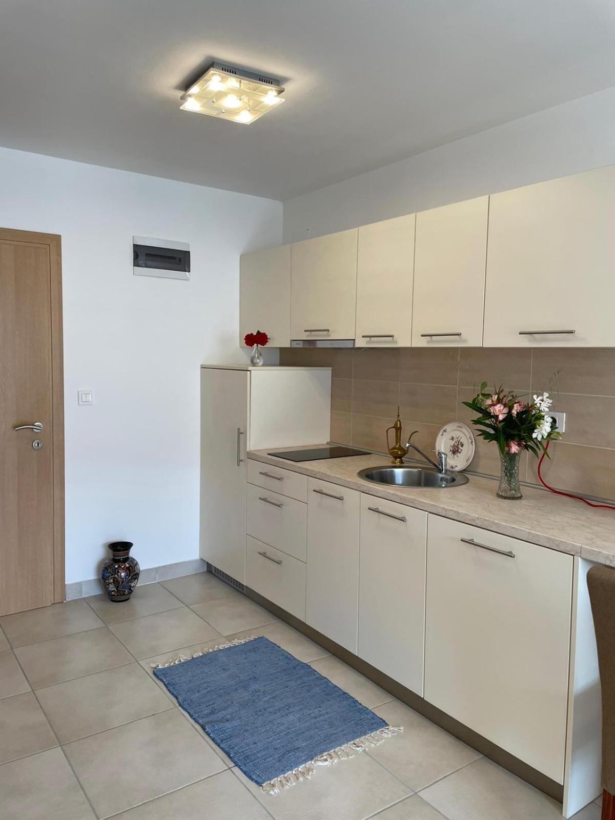 Novalja Apartments By Nena מראה חיצוני תמונה